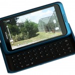 Fotografije na ekranu Nokia E7 izgledaju živopisnije nego uživo